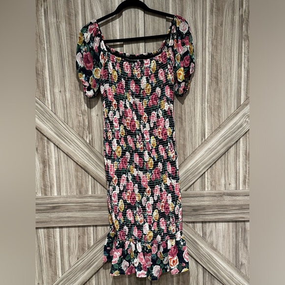 Floral Print Off Shoulder Ruffle Hem Shirred Bodycon Dress - Picture 9 of 9